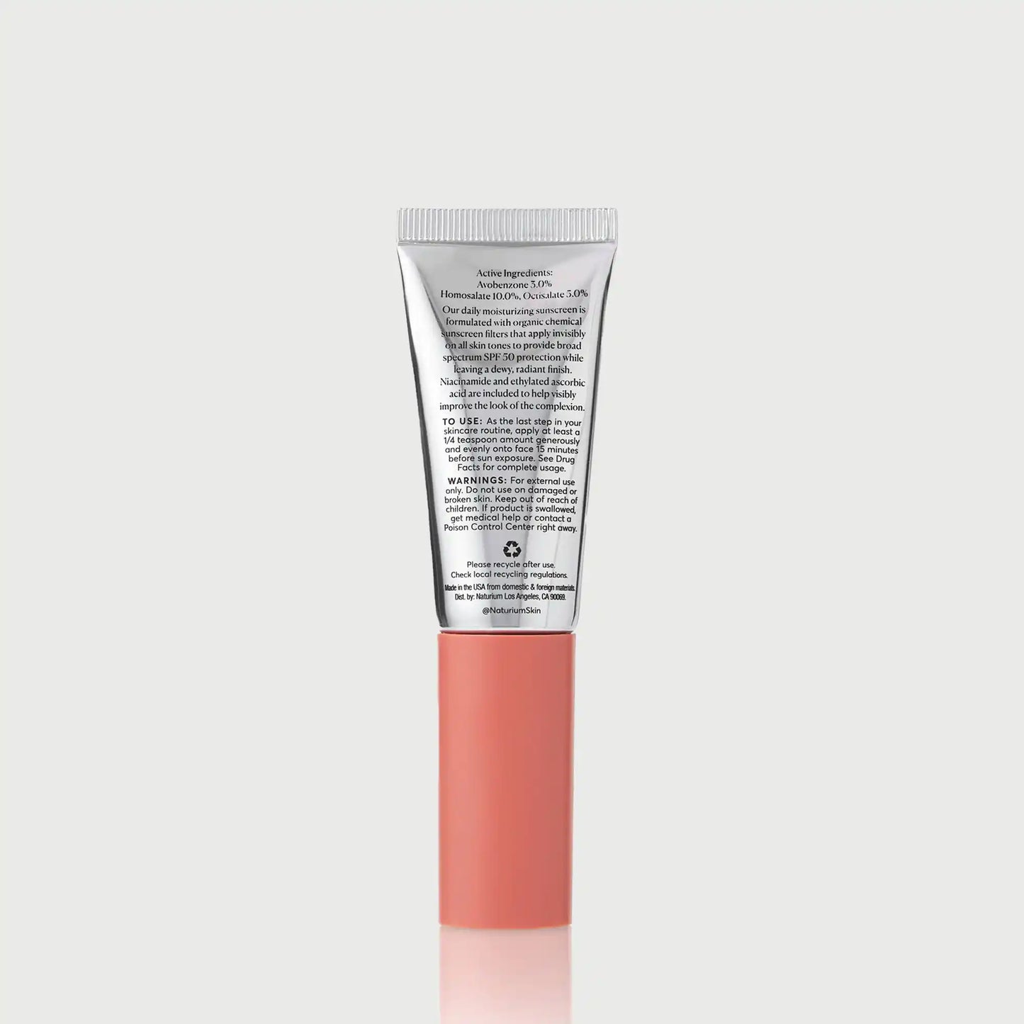 dew-glow-moisturizer-spf-50-travel-size-t3 NATR-10157_Dew-Glow-Moisturizer-SPF-50-Mini_back_capon_bonebkgd_d7cb9bbb-e294-42e2-8d5a-28c73c09b5b5.webp